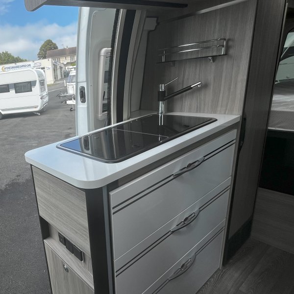 Antoine Caravanes et Camping Car R621 Randger